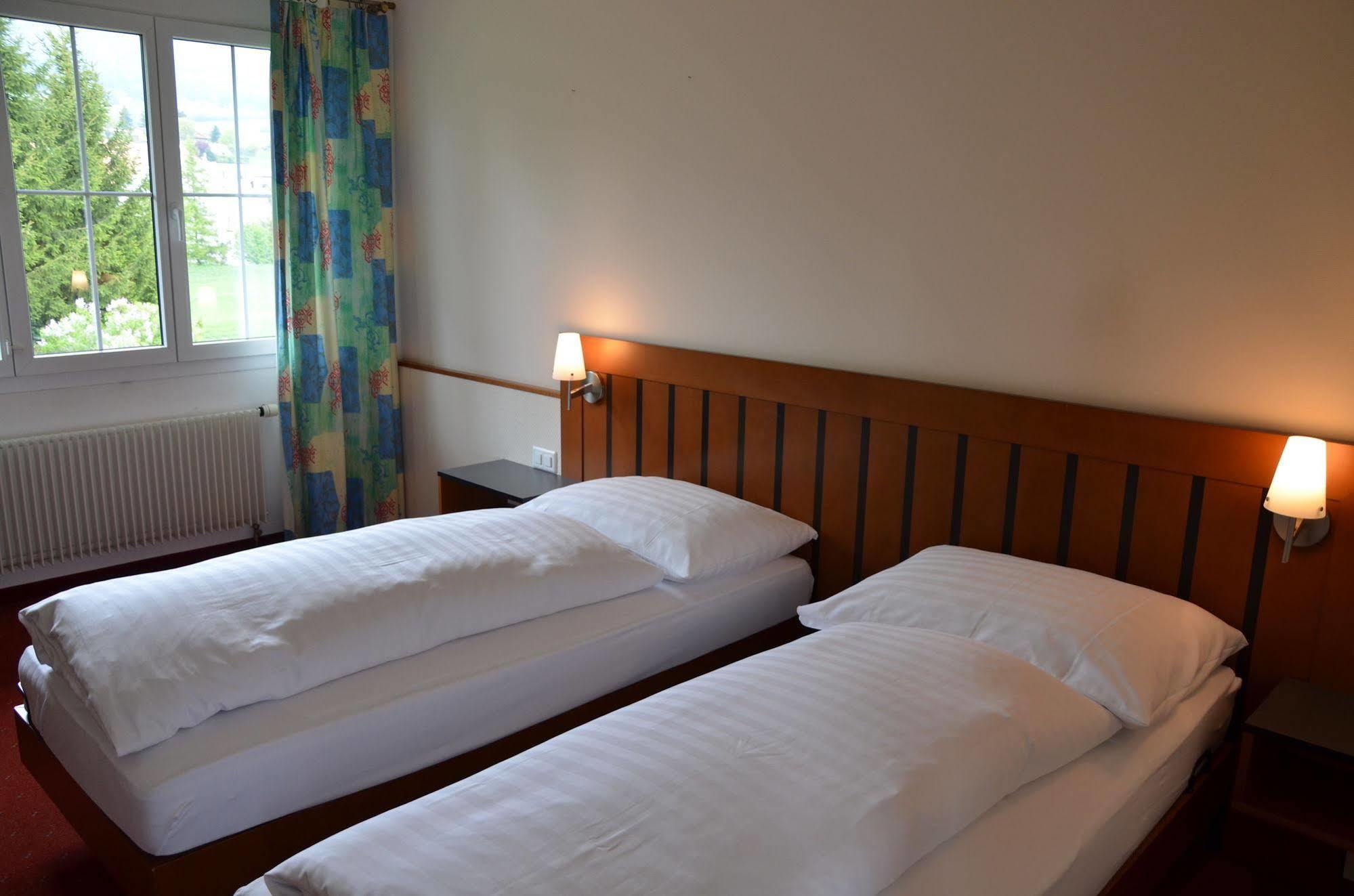 Hotel Urs Und Viktor Bettlach المظهر الخارجي الصورة
